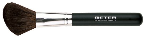 Angled blusher brush, goat hair Angled blusher brush, goat hair