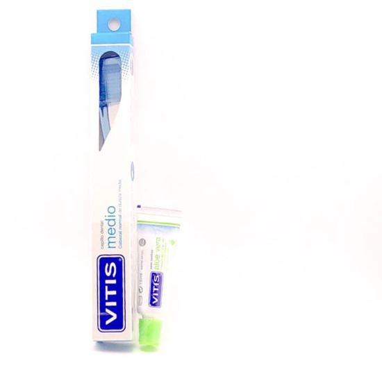 Vitis Pack Adult Medium Toothbrush V2 + Apple Box O BlanQ 15 Ml Vitis Pack Adult Medium Toothbrush V2 + Apple Box O BlanQ 15 Ml